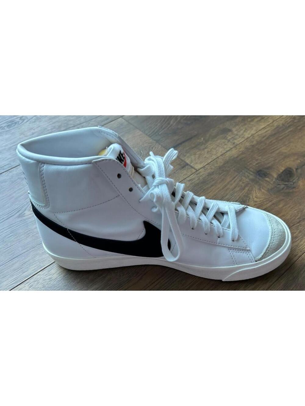 Nike Blazer Mid '77 Vintage Women's Sneakers White/Black, Size US 9.5 - Picture 4 of 10